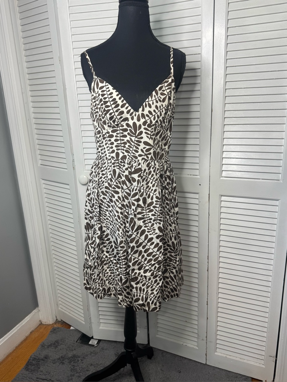 Trina Turk Abstract Floral Brown White Edgy  Romantic  Midi Sundress Size 6